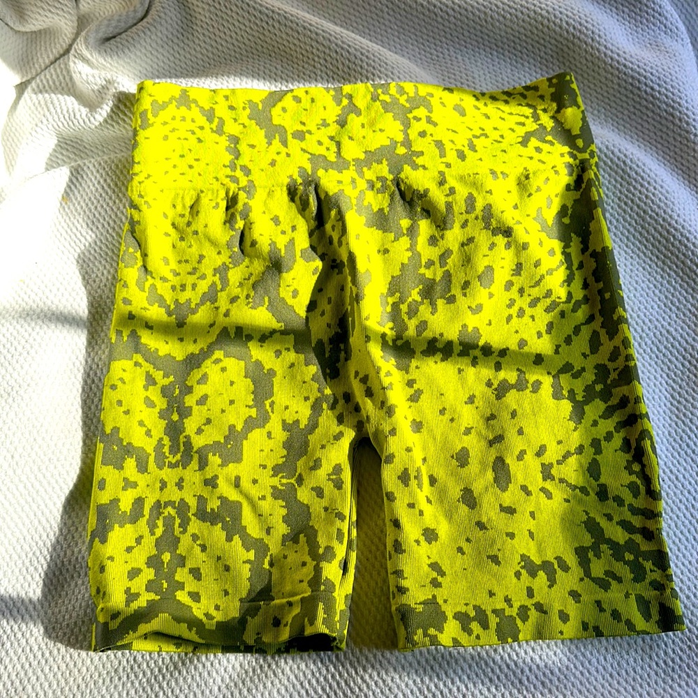 S/M Neon green patterned biker shorts - new with tags!